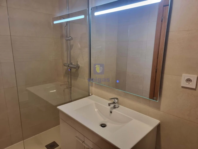 Apartamento T1 para Venda em Massamá e Monte Abraão Foto 5