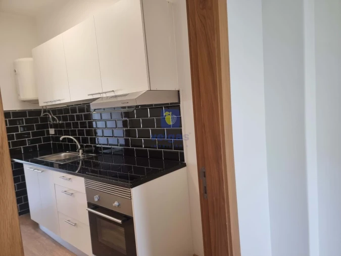 Apartamento T1 para Venda em Massamá e Monte Abraão Foto 7