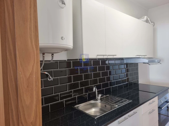 Apartamento T1 para Venda em Massamá e Monte Abraão Foto 11