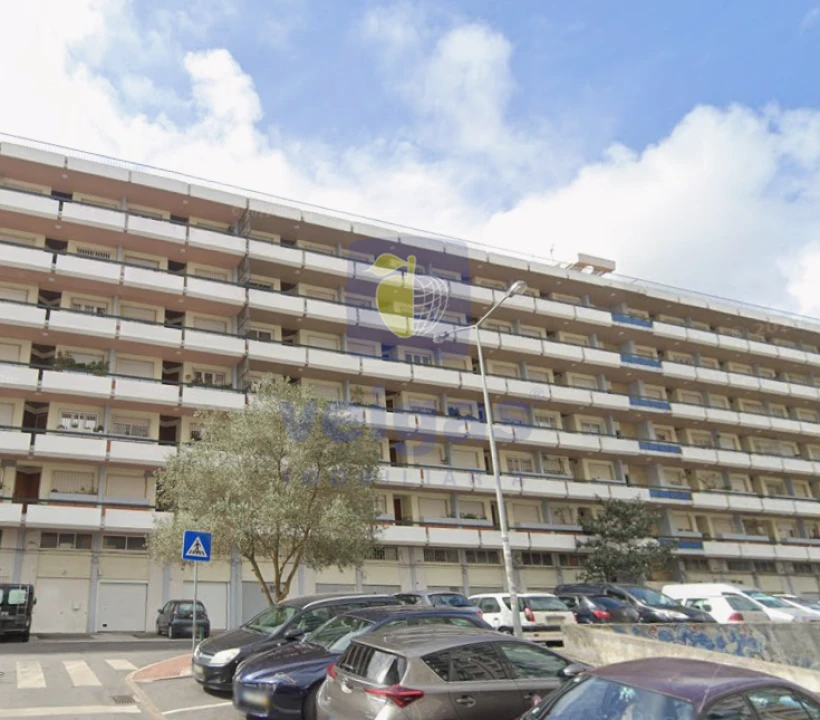 Apartamento T1 para Venda em Massamá e Monte Abraão Foto 48