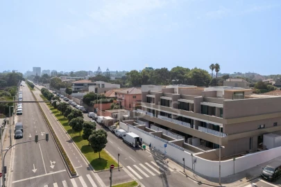 Apartamento T4 para Venda em Aldoar, Foz do Douro e Nevogilde