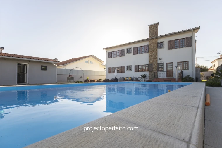 Moradia T5 para Venda em Esmoriz Foto 6