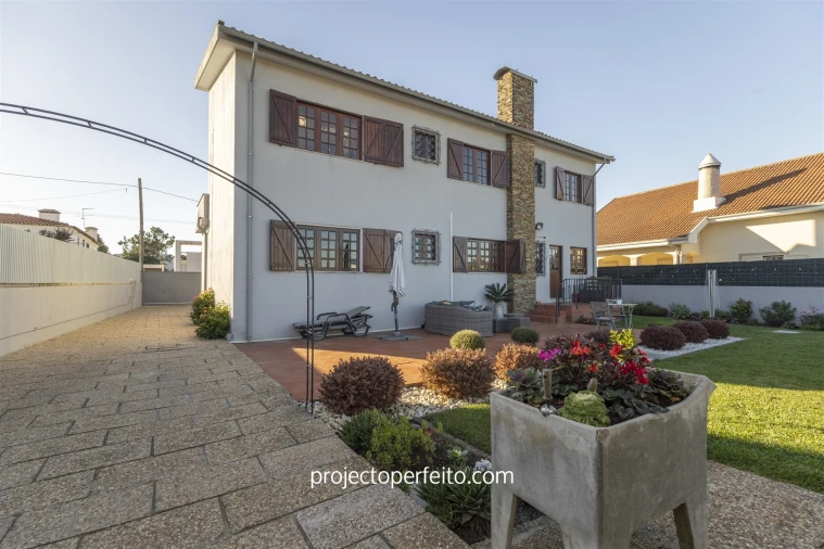 Moradia T5 para Venda em Esmoriz Foto 4