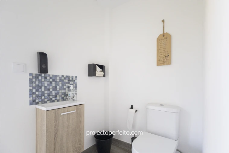 Moradia T5 para Venda em Esmoriz Foto 33