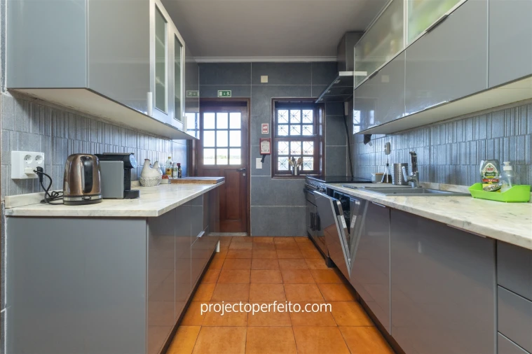 Moradia T5 para Venda em Esmoriz Foto 15