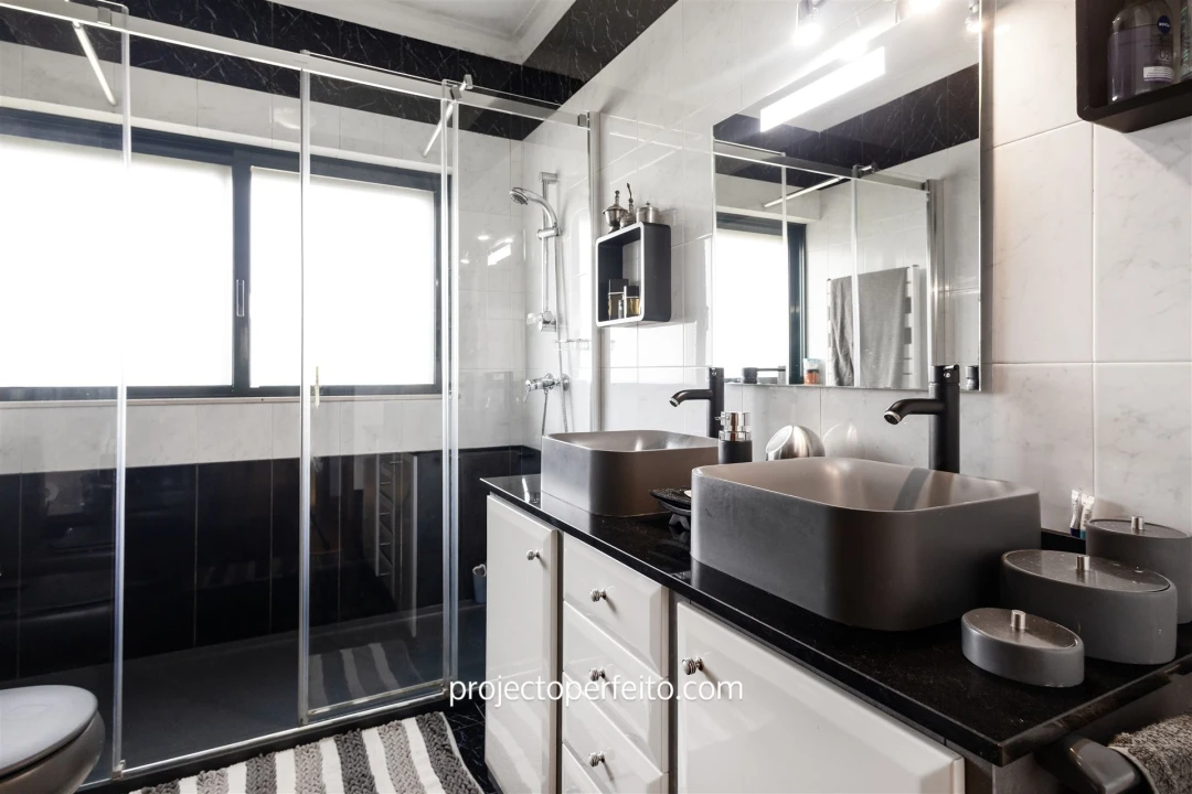 Moradia T4 para Venda em Grijó e Sermonde Foto 17