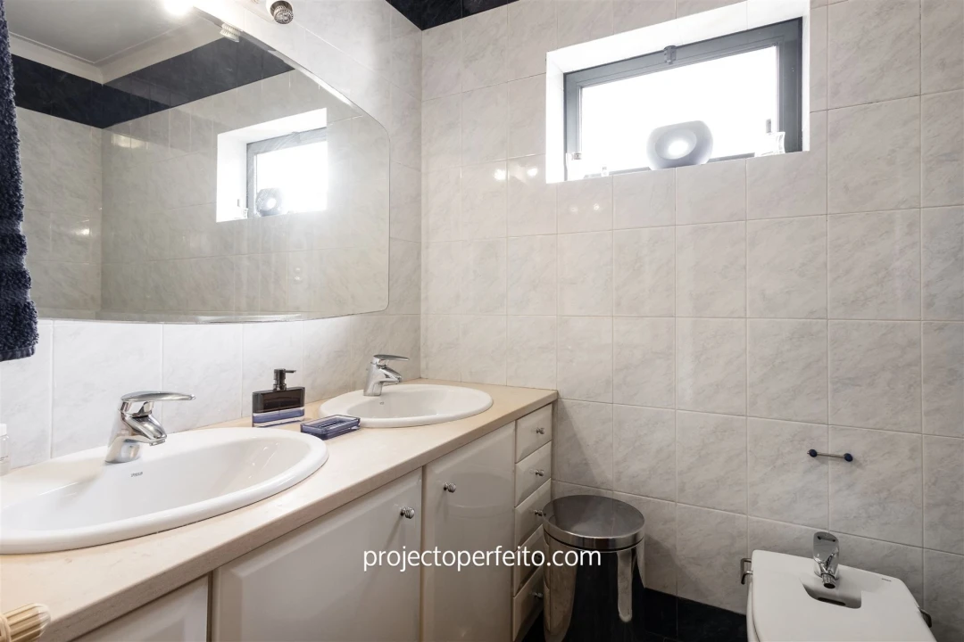 Moradia T4 para Venda em Grijó e Sermonde Foto 18