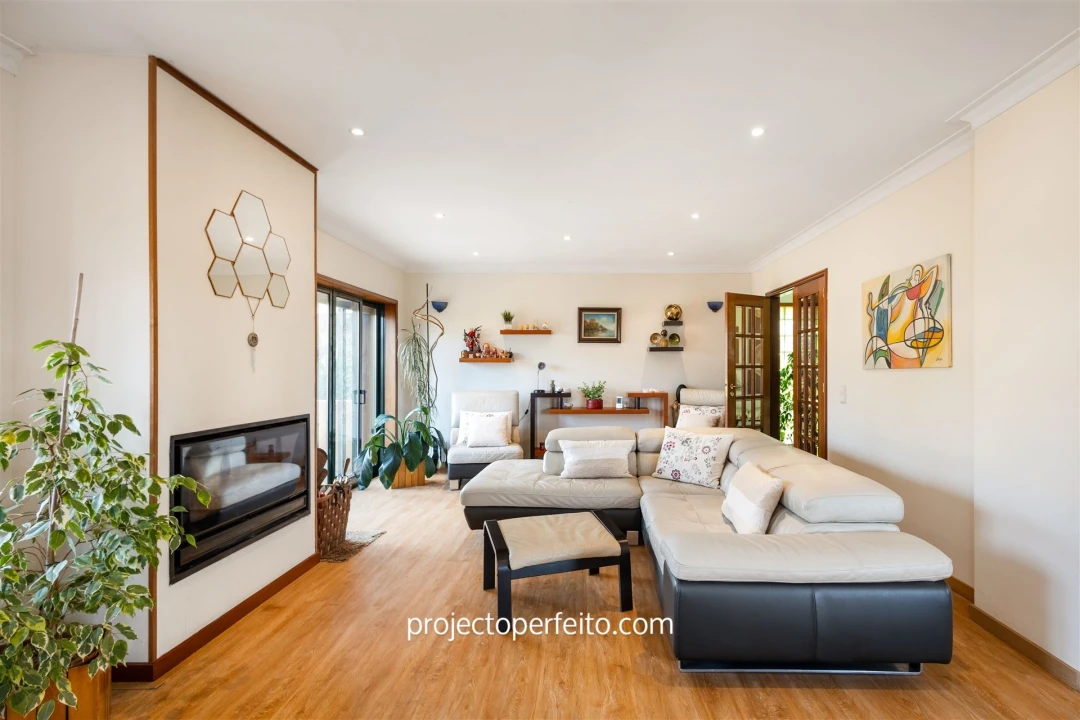 Moradia T4 para Venda em Grijó e Sermonde Foto 1