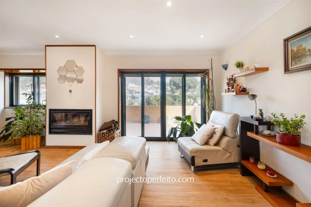 Moradia T4 para Venda em Grijó e Sermonde Foto 2