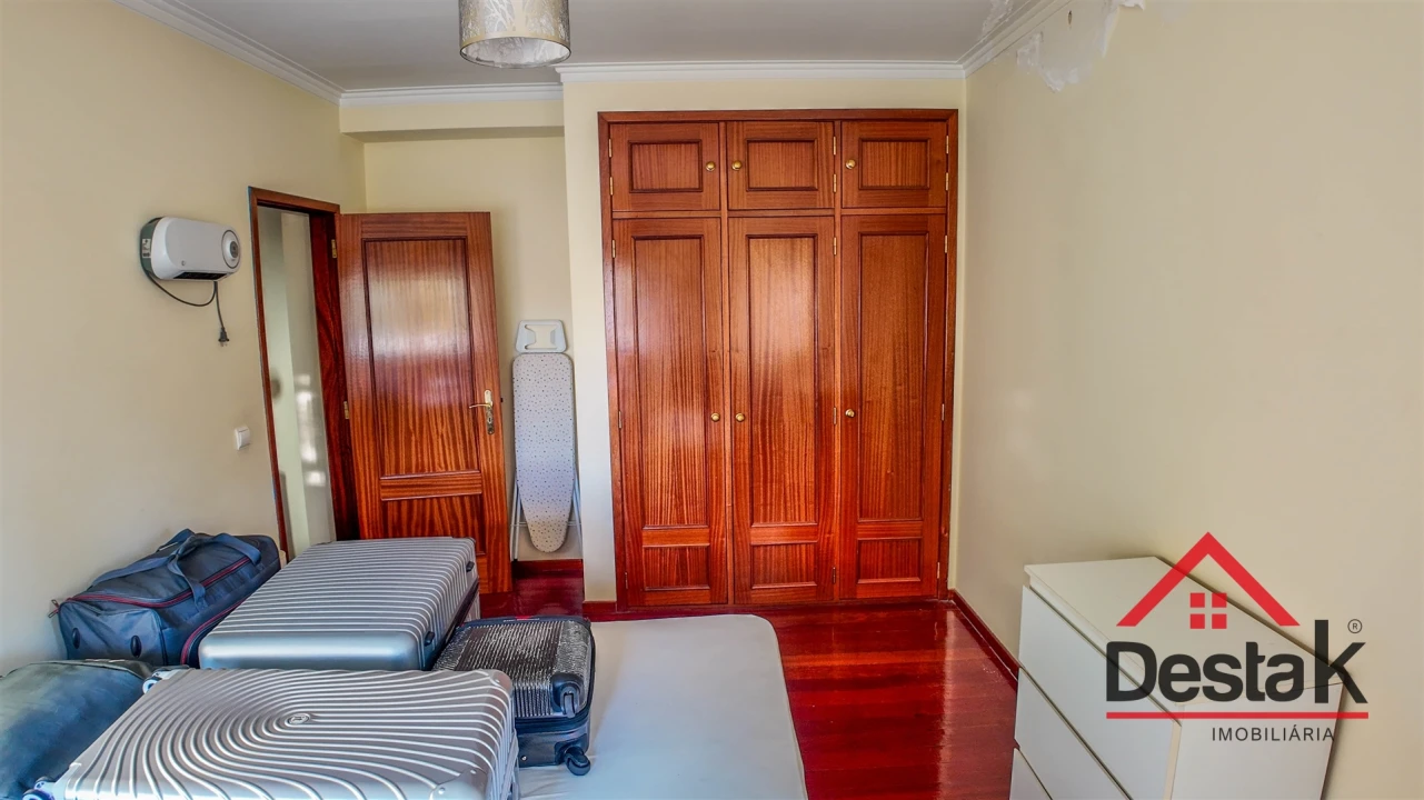 Apartamento T3 para Arrendamento em Viseu Foto 18