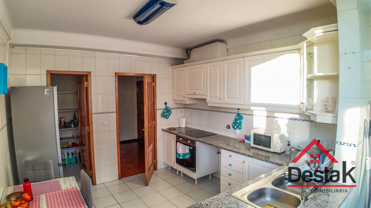 Apartamento T3 para Arrendamento em Viseu Foto 1