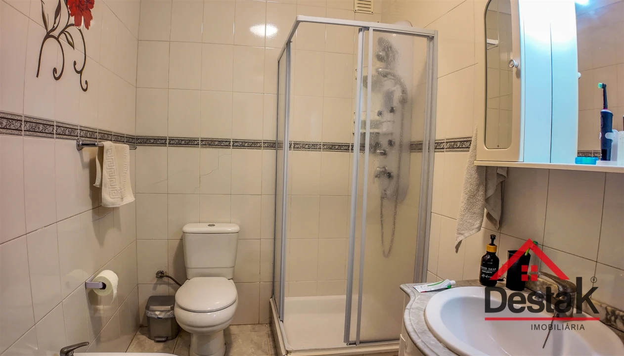 Apartamento T3 para Arrendamento em Viseu Foto 14
