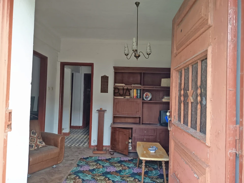 Moradia T3 para Venda em Treixedo e Nagozela Foto 3