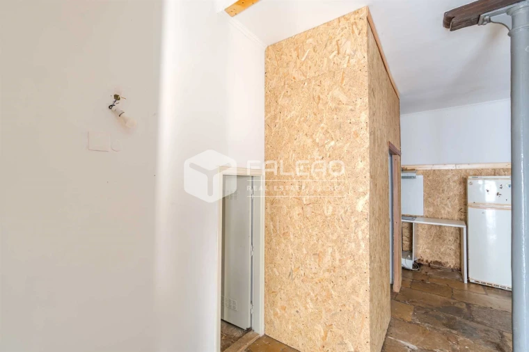 Loja para Venda em Marvila, Ribeira Santarém, São Salvador, São Nicolau Foto 32