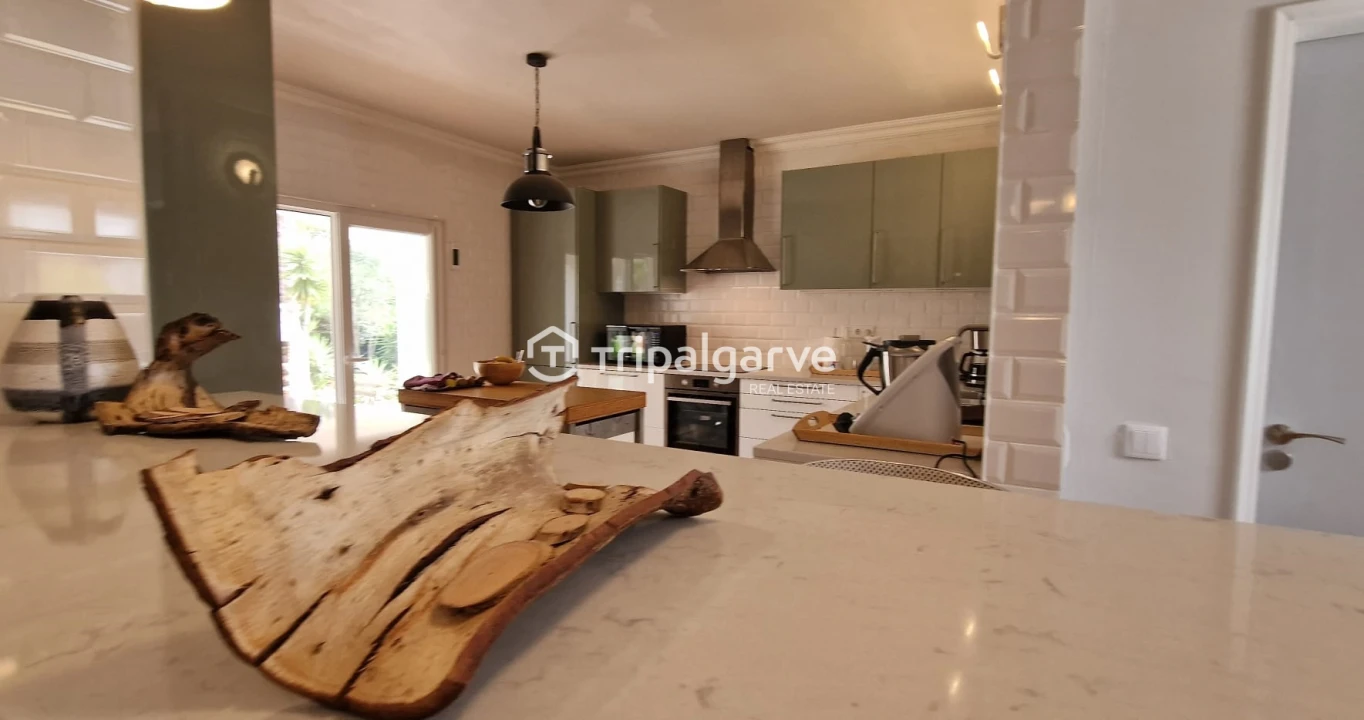 Moradia T4 para Venda em Portimão Foto 24