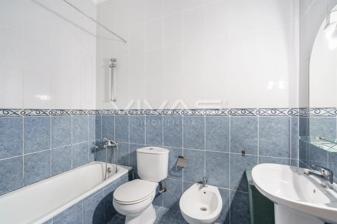 Apartamento T1 para Venda em Airo Foto 14