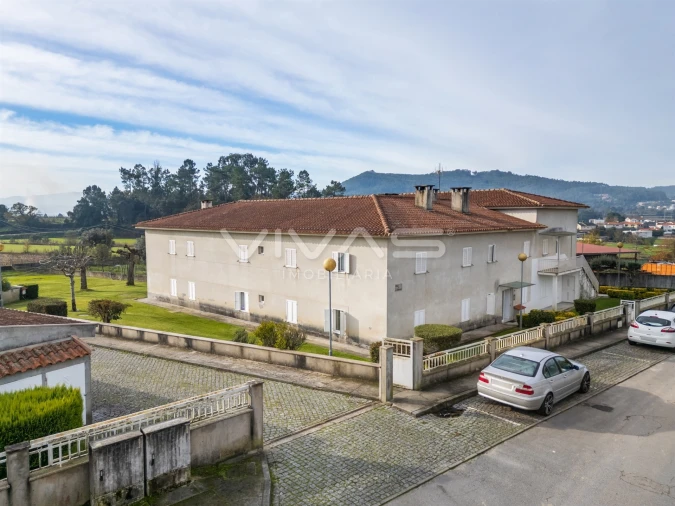 Apartamento T1 para Venda em Airo