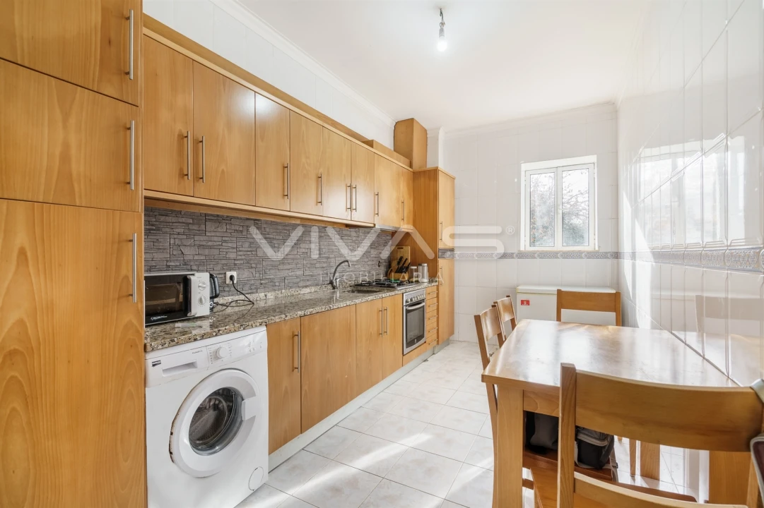 Apartamento T1 para Venda em Airo Foto 7