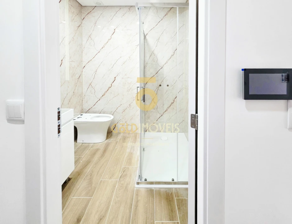 Apartamento T0 para Venda em São Roque Foto 11