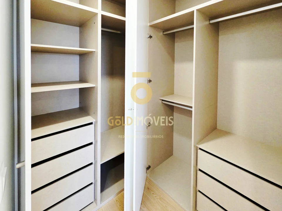 Apartamento T0 para Venda em São Roque Foto 9