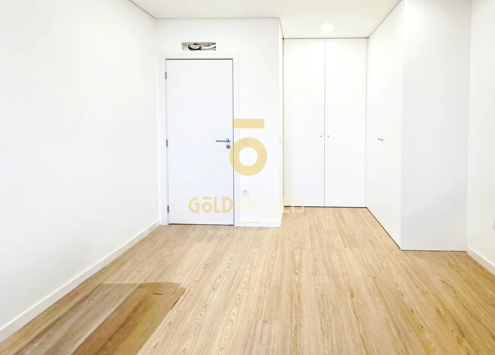 Apartamento T0 para Venda em São Roque Foto 10