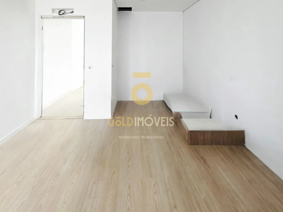 Apartamento T0 para Venda em São Roque Foto 4