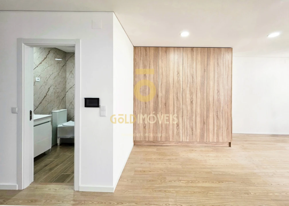 Apartamento T0 para Venda em São Roque Foto 6