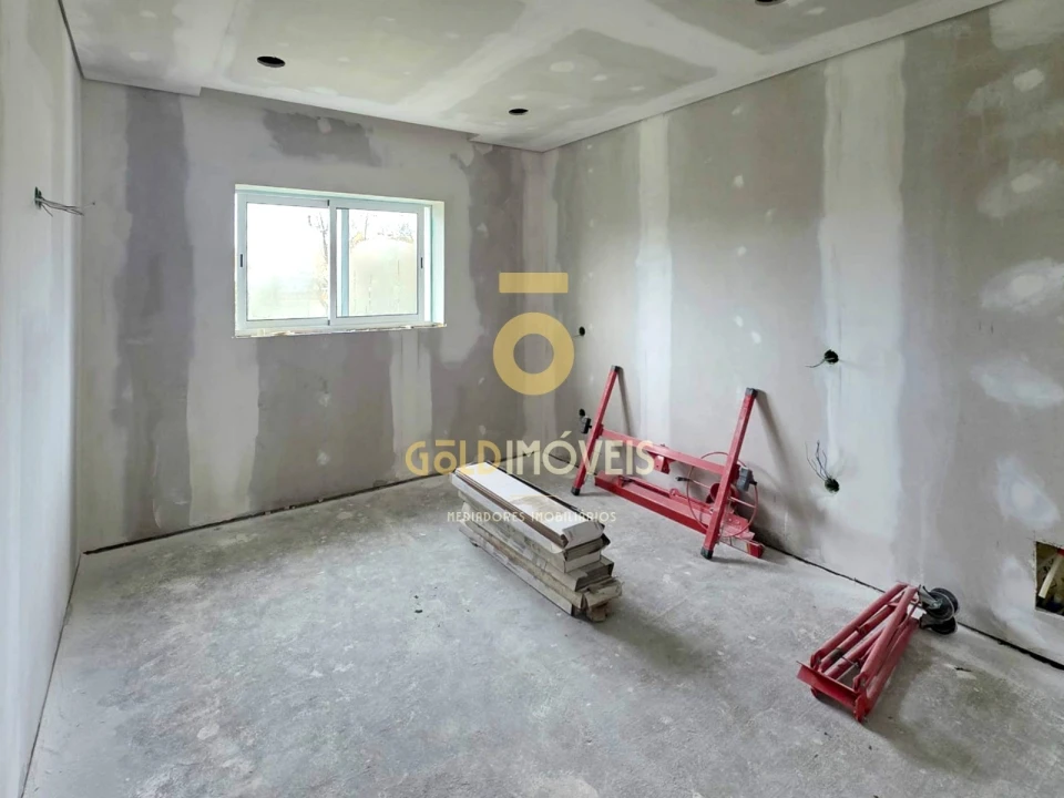 Apartamento T0 para Venda em São Roque Foto 3