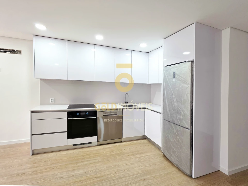 Apartamento T0 para Venda em São Roque Foto 5