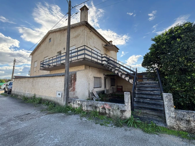 Moradia T3 para Venda em Marrazes e Barosa