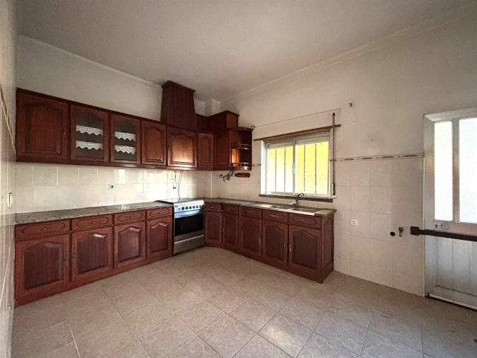 Moradia T3 para Venda em Marrazes e Barosa Foto 3