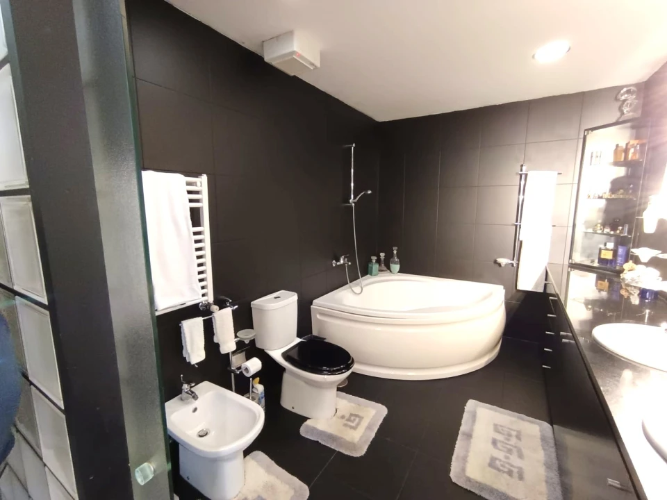 Moradia T5 para Venda em Aveleda Foto 30