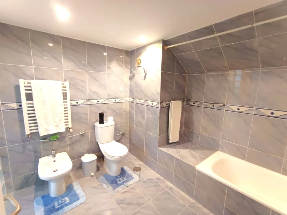 Moradia T5 para Venda em Aveleda Foto 26