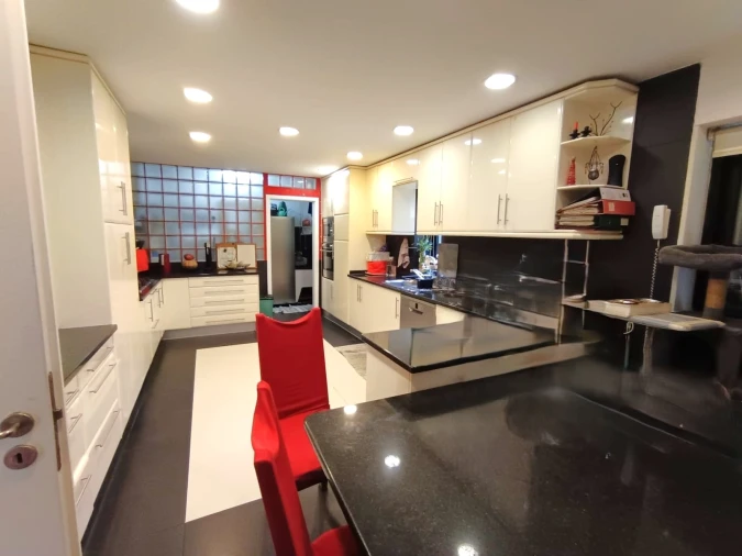 Moradia T5 para Venda em Aveleda Foto 7