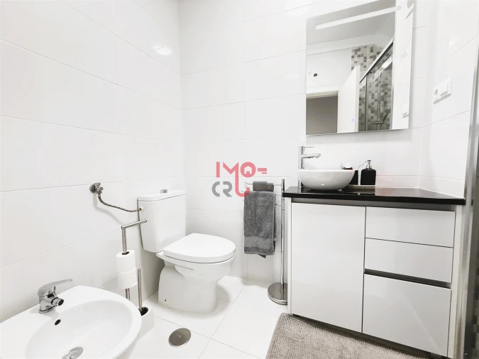 Apartamento T2 para Venda em Santa Maria, São Pedro e Matacães Foto 17