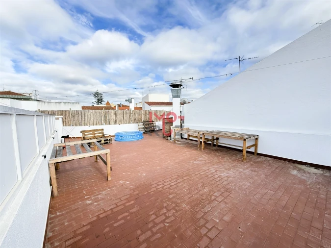 Apartamento T2 para Venda em Santa Maria, São Pedro e Matacães Foto 3