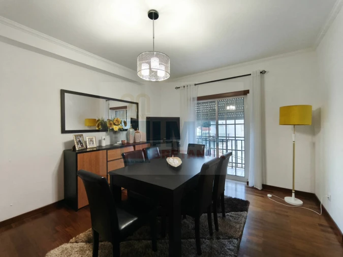 Apartamento T3 para Venda em Serpins Foto 5