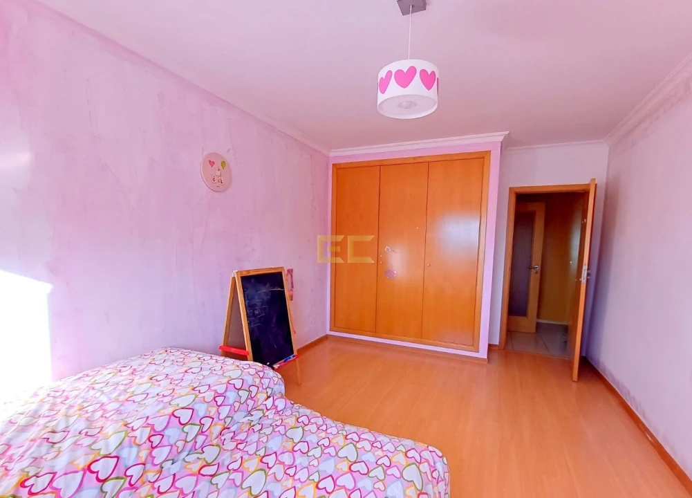 Apartamento T2 para Venda em Tavarede Foto 30