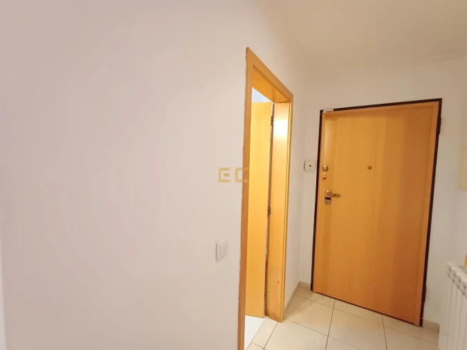 Apartamento T2 para Venda em Tavarede Foto 7