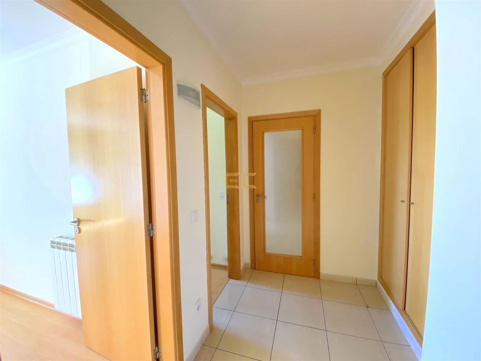 Apartamento T2 para Venda em Tavarede Foto 24