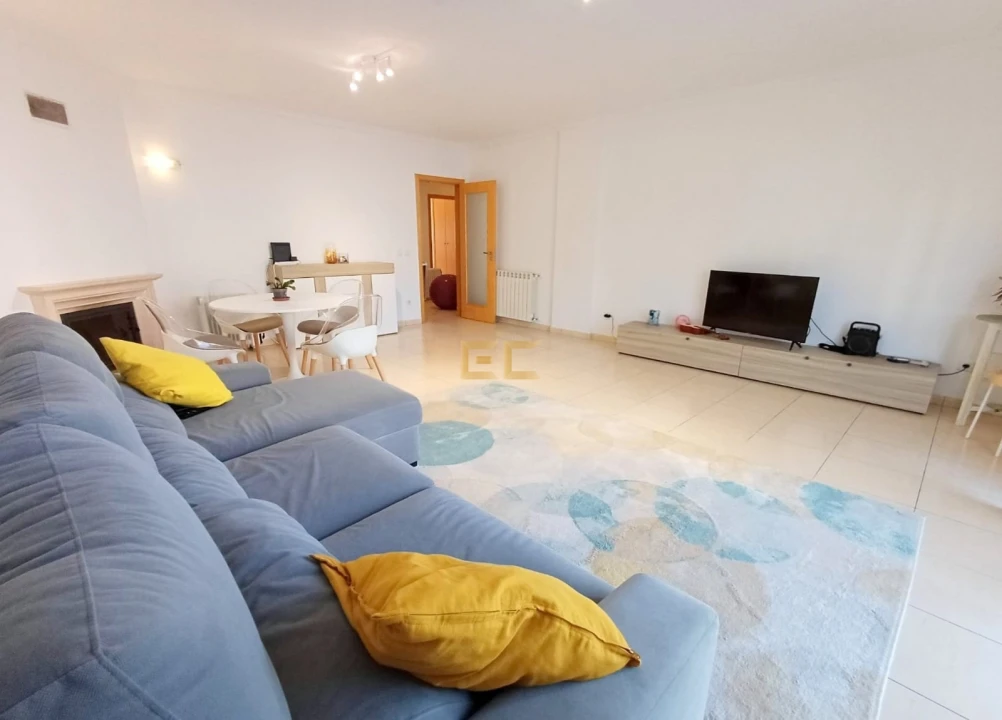 Apartamento T2 para Venda em Tavarede Foto 19