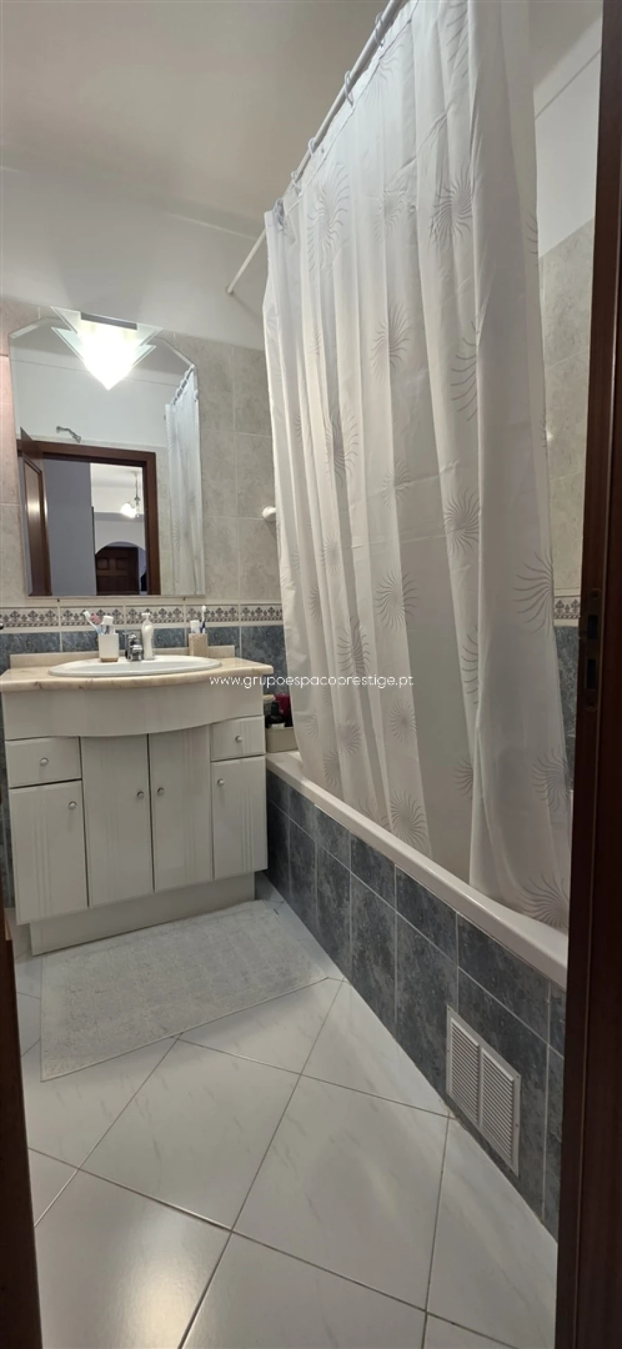 Apartamento T3 para Venda em Quelfes Foto 20
