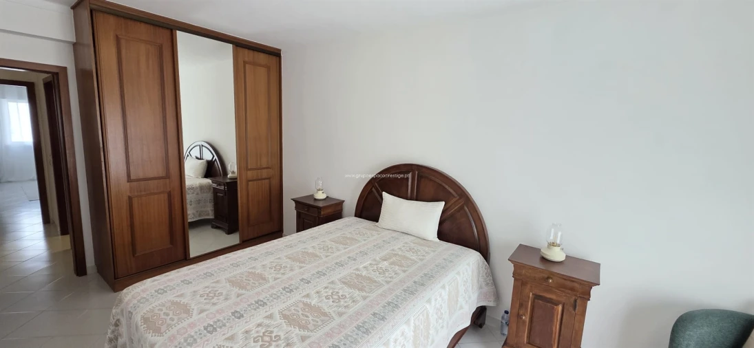 Apartamento T3 para Venda em Quelfes Foto 27