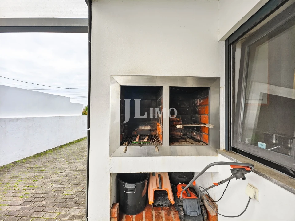 Moradia T3 para Arrendamento em Silveira Foto 22