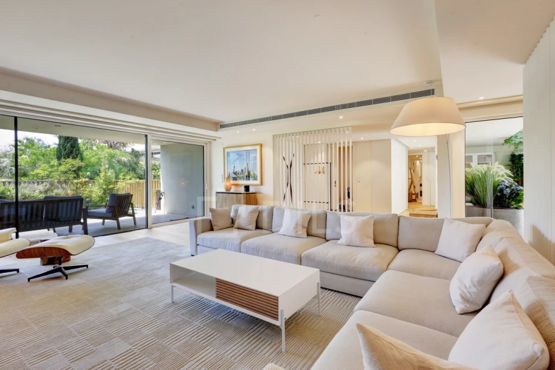 Apartamento T3 para Venda em Santo António Foto 1