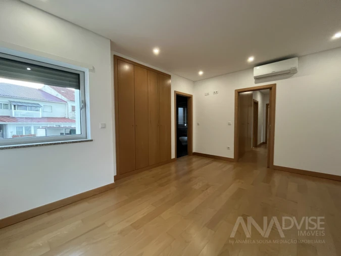 Apartamento T3 para Arrendamento em Viseu Foto 15