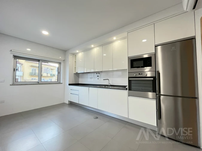 Apartamento T3 para Arrendamento em Viseu Foto 2