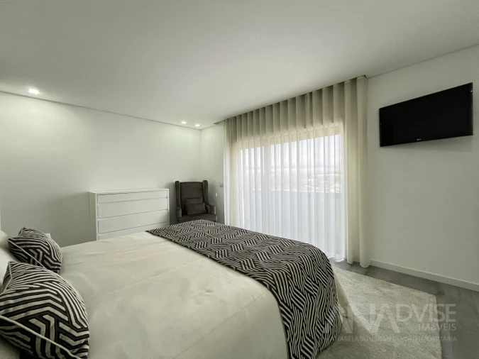 Apartamento T3 para Arrendamento em Viseu Foto 19