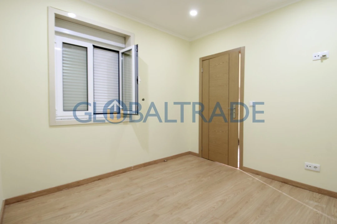 Moradia T3 para Venda em Campanhã Foto 10