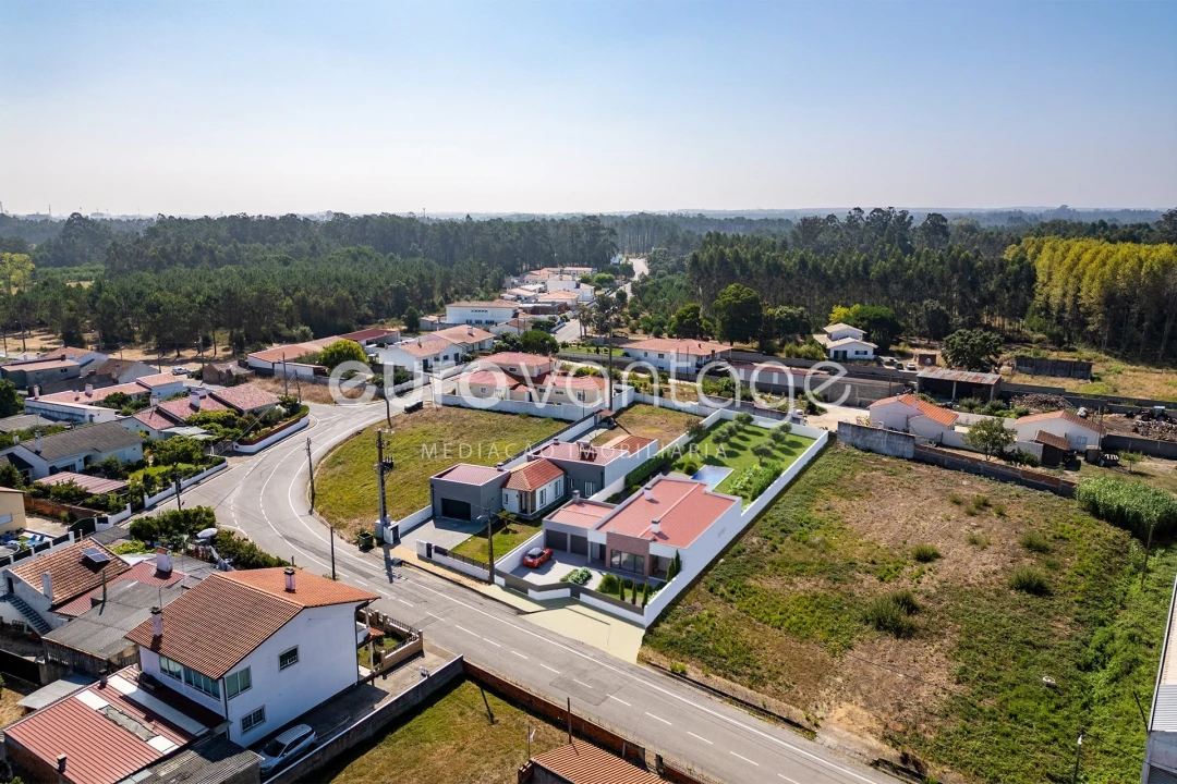 Moradia T4 para Venda em Marinha Grande Foto 17